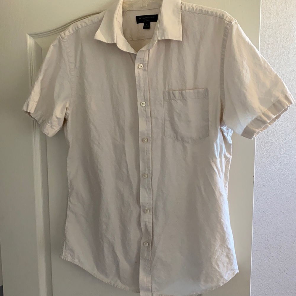 Banana Republic men’s size L linen and cotton blend sort sleeve button up